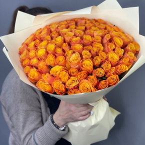 Букет из 101 огненной розы (40 см) в Голицыно