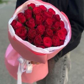 Букет "Эсса" 25 красных роз Кения (60 см) в Голицыно
