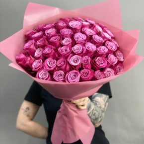 Букет из 51 розы Космик (60 см) в Голицыно