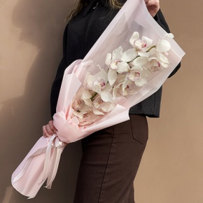 Букет из белой орхидеи в Голицыно