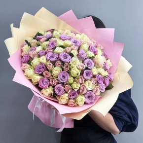 Букет из 101 розы пастельный микс и роз Меритим (40 см) в Голицыно