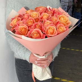 Букет из 21 розы Мисс Пигги ( 50 см ) в Голицыно