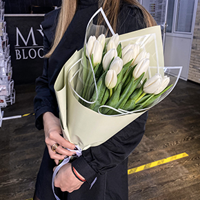 Букет 15 белых тюльпанов в Голицыно