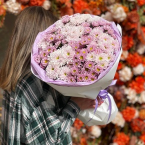 Букет "Миражи" из кустовых хризантем и сантини в Голицыно