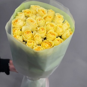Букет из 25 пионовидных роз Баттеркап (60 см) в Голицыно