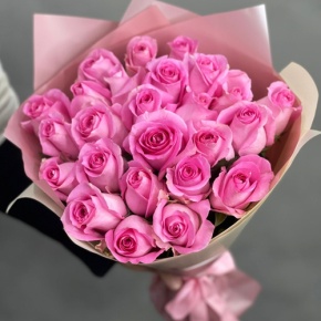 Букет из 25 розовых роз кения (40 см) в Голицыно
