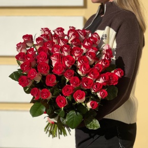 Букет из 51 рубиновой розы (50 см) в Голицыно