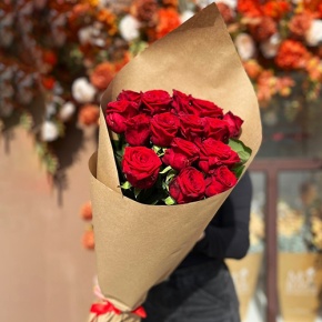 Букет 15 красных роз (80 см) в Голицыно
