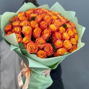 Букет из 71 огненной розы (40 см) в Голицыно