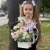 Композиция с георгинами на 1 сентября в белом ящике в Голицыно Композиция с георгинами на 1 сентября в белом ящике в Голицыно